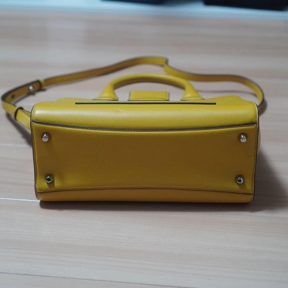 Marc Jacob’s leather handbag - Picture 6 of 7